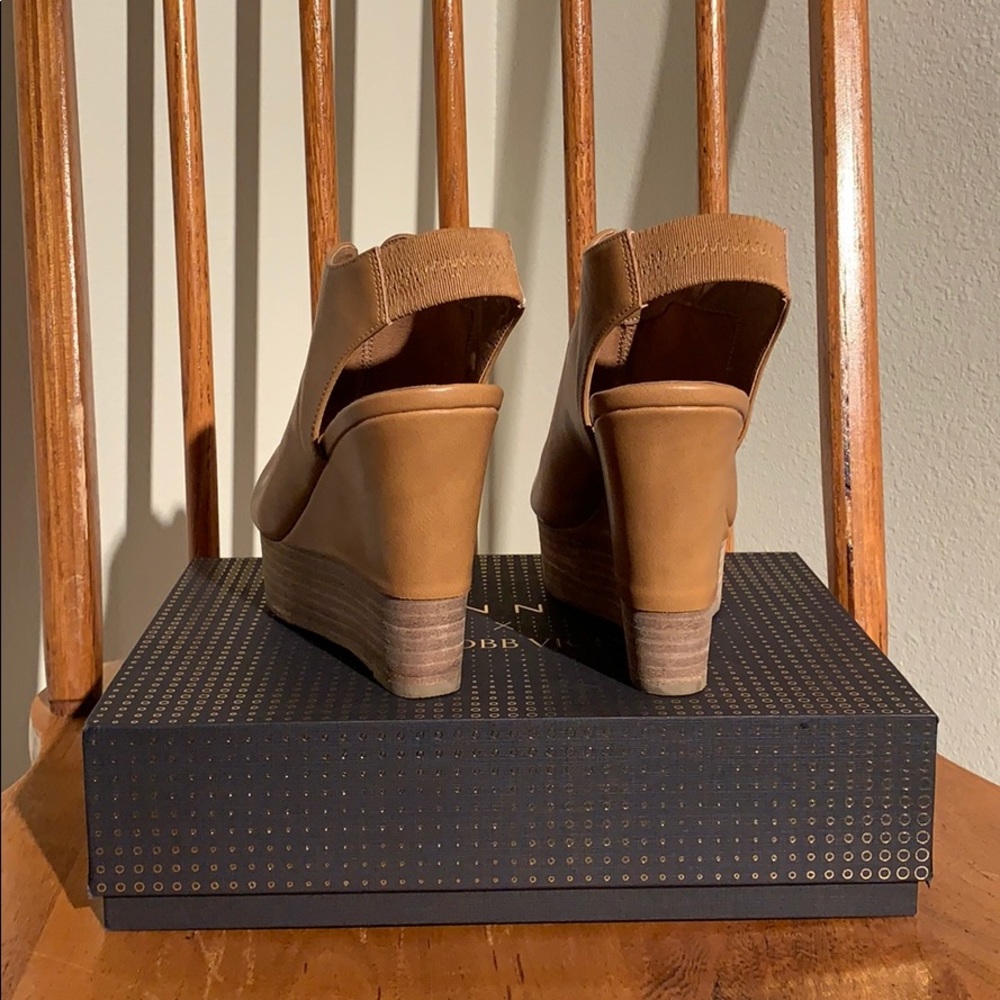 Report - Slingback Platform Wedge - image 2